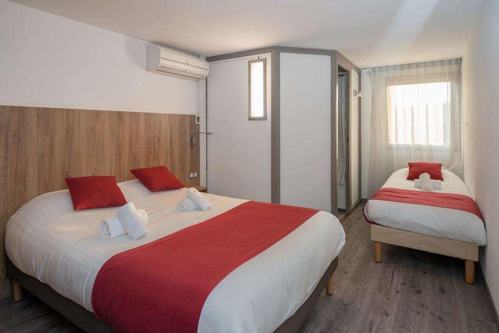 Brit Hotel Plaisance A9/A61 Narbonne Zimmer foto