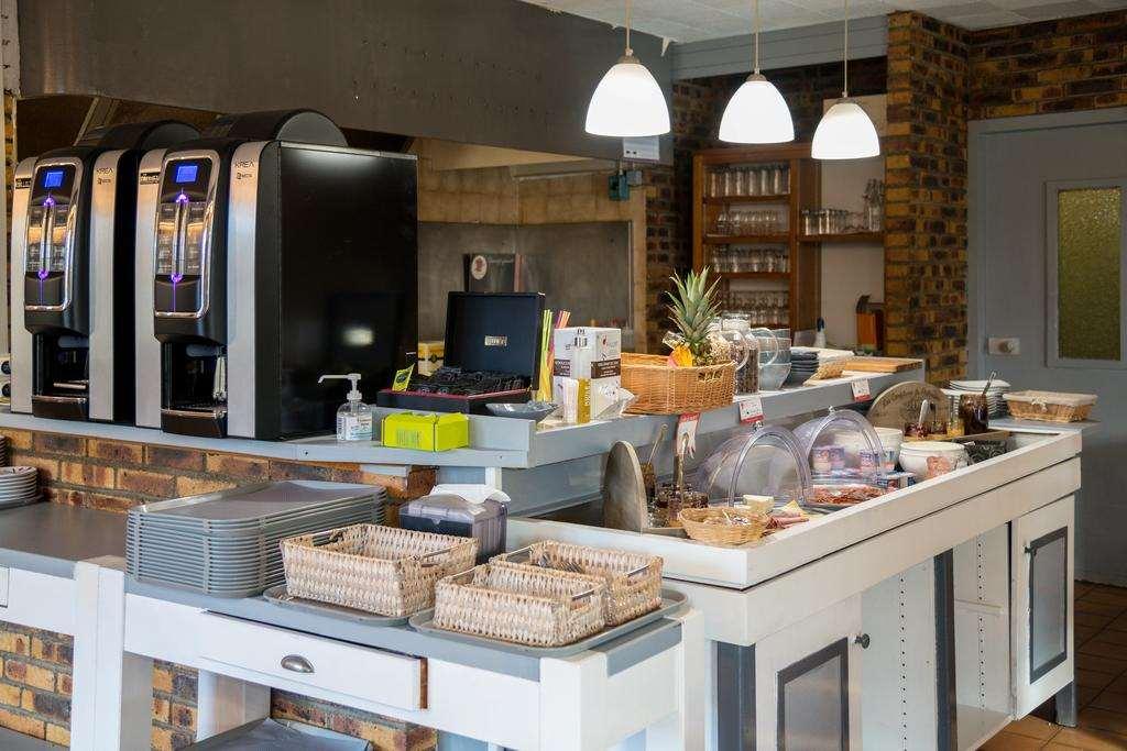 Brit Hotel Plaisance A9/A61 Narbonne Restaurant foto